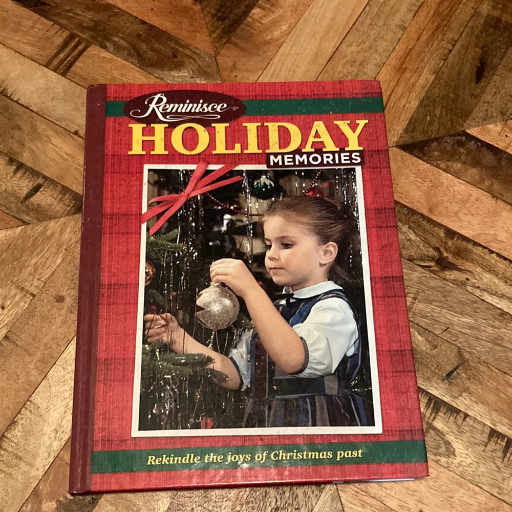 Reminisce holiday book
